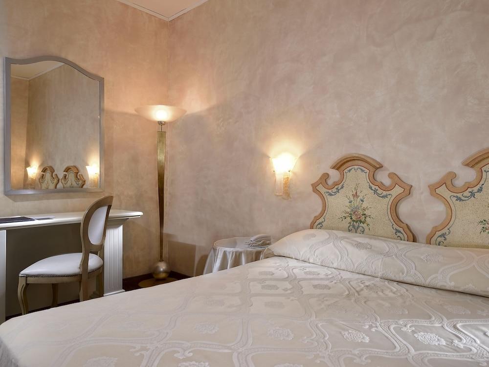 Hotel Amadeus Venise Extérieur photo