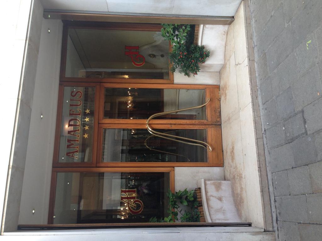 Hotel Amadeus Venise Extérieur photo
