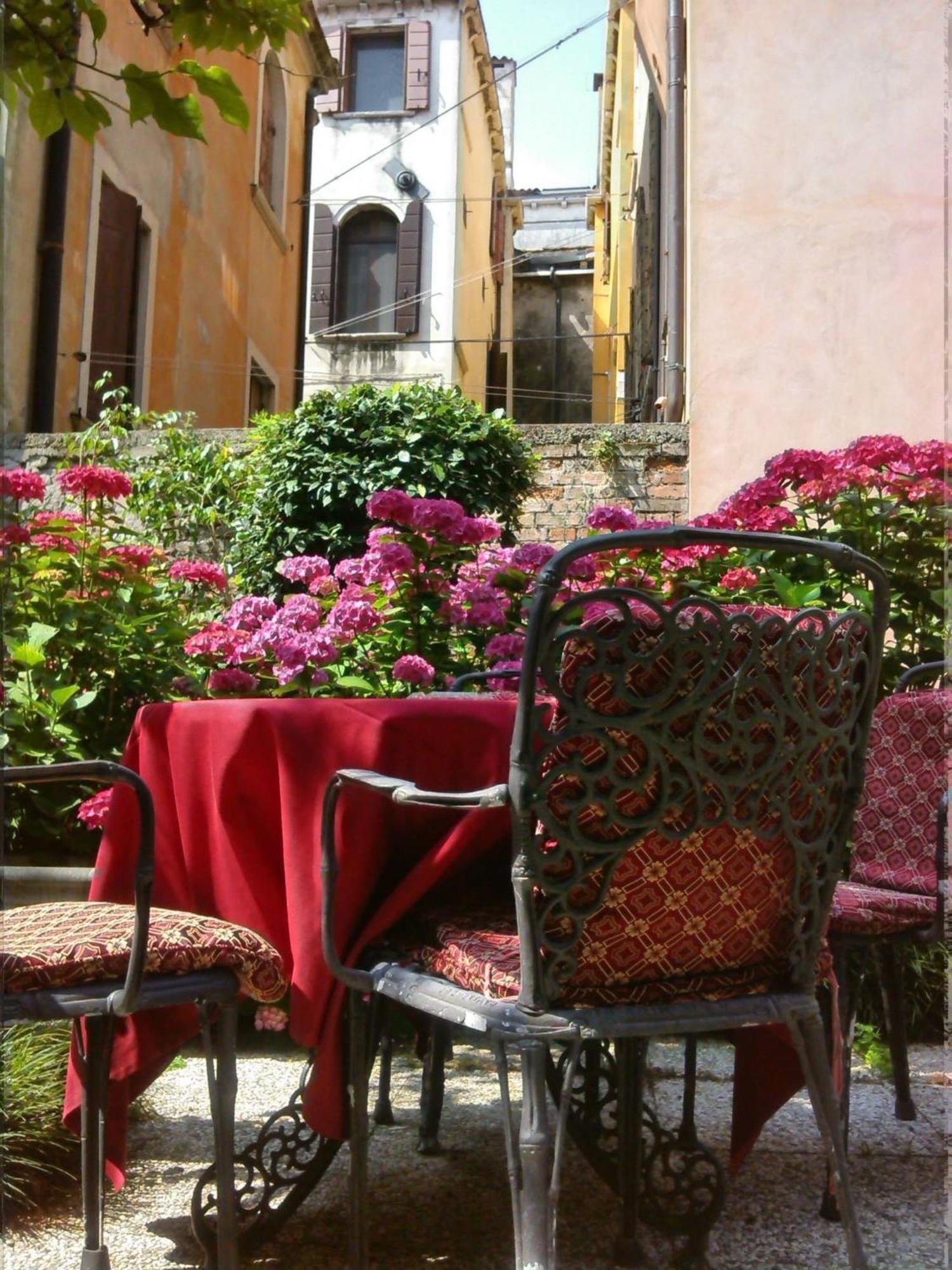 Hotel Amadeus Venise Extérieur photo